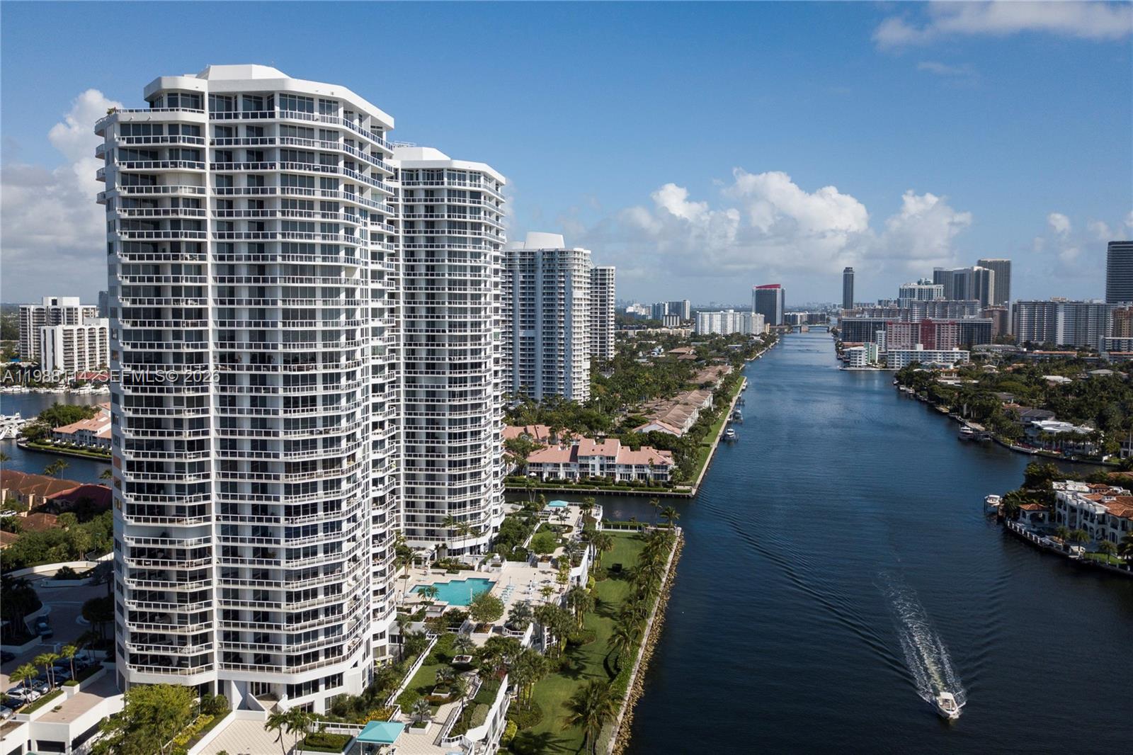 Photo of 3802 207th St  #1001, Aventura, Florida, 33180 - 