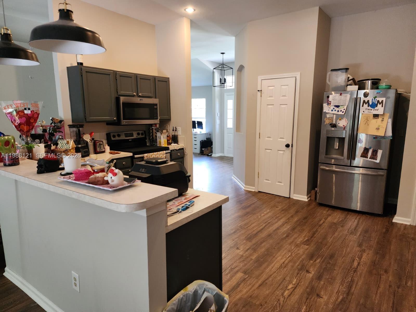 See details 13518 3 / 3 1744 sq. ft. $ 2026-06-17 0 Photo