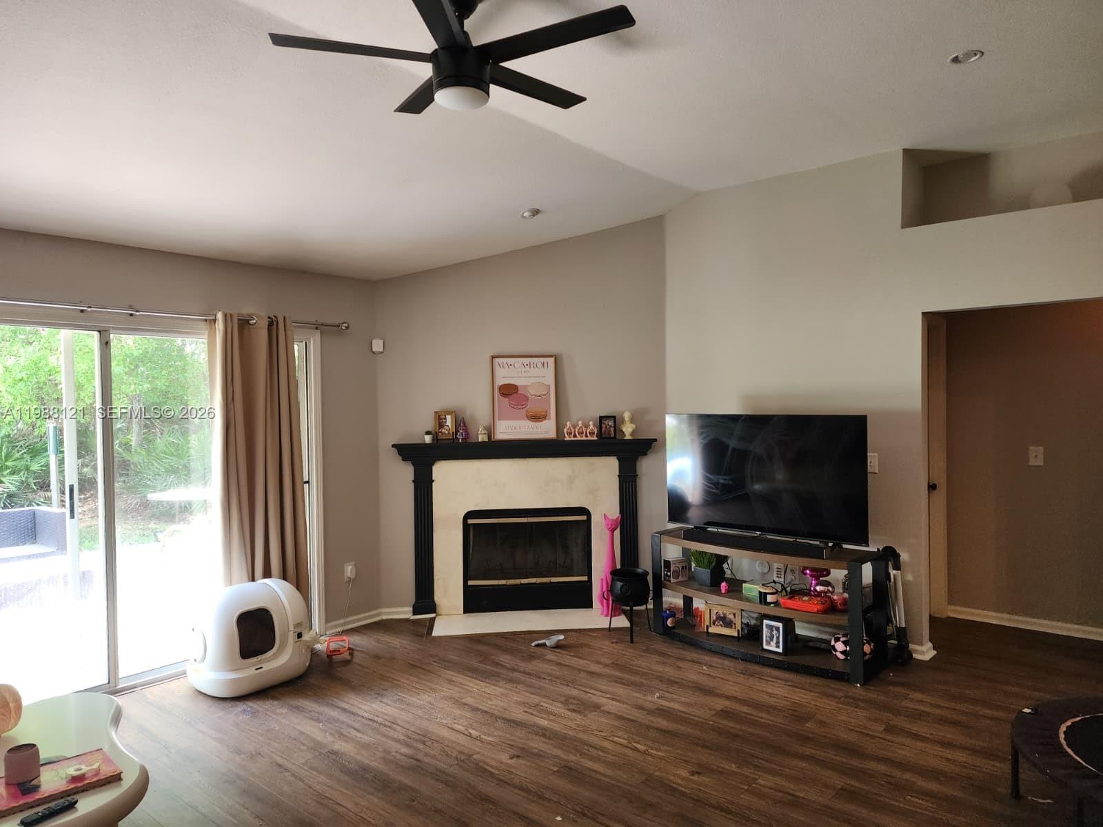 See details 13518 3 / 3 1744 sq. ft. $ 2026-06-17 0 Photo