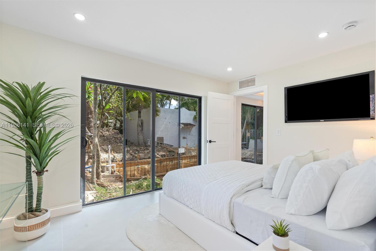 1108 4 / 3 1432 sq. ft. $ 2026-03-23 0 Photo