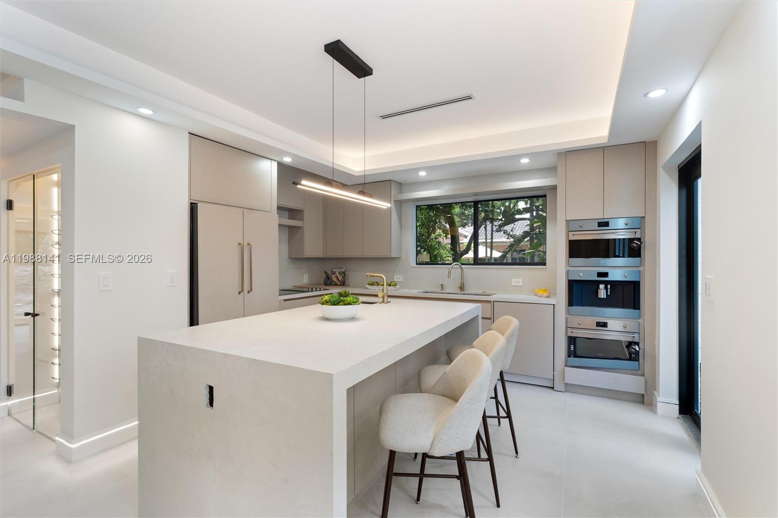 1108 4 / 3 1432 sq. ft. $ 2026-03-23 0 Photo