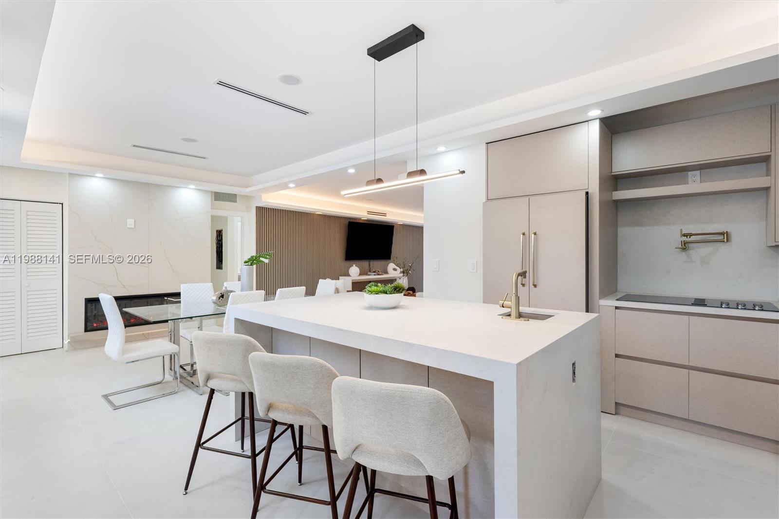 1108 4 / 3 1432 sq. ft. $ 2026-03-23 0 Photo