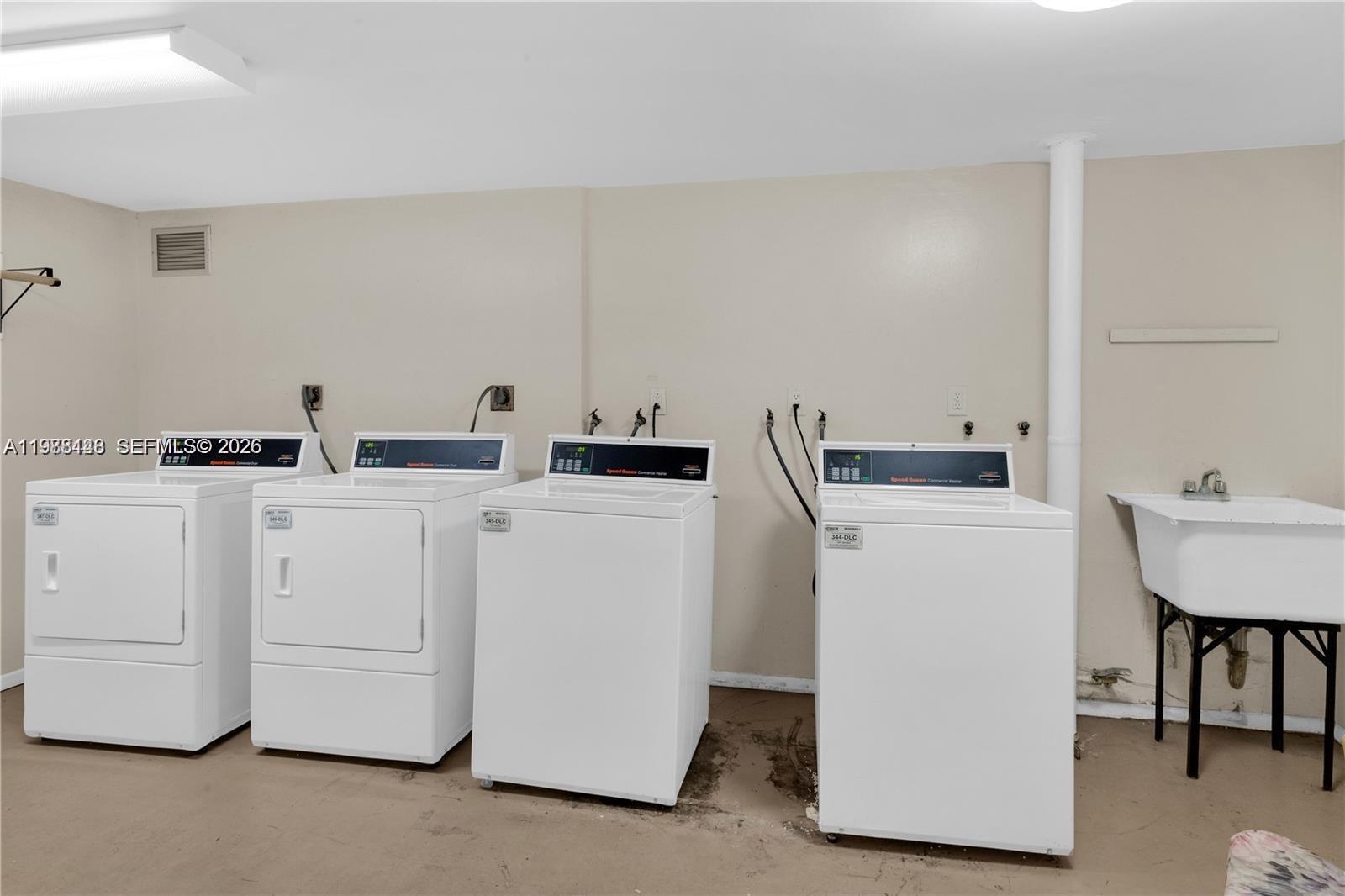 See details 703E 1 / 1 861 sq. ft. $ 2026-03-23 0 Photo
