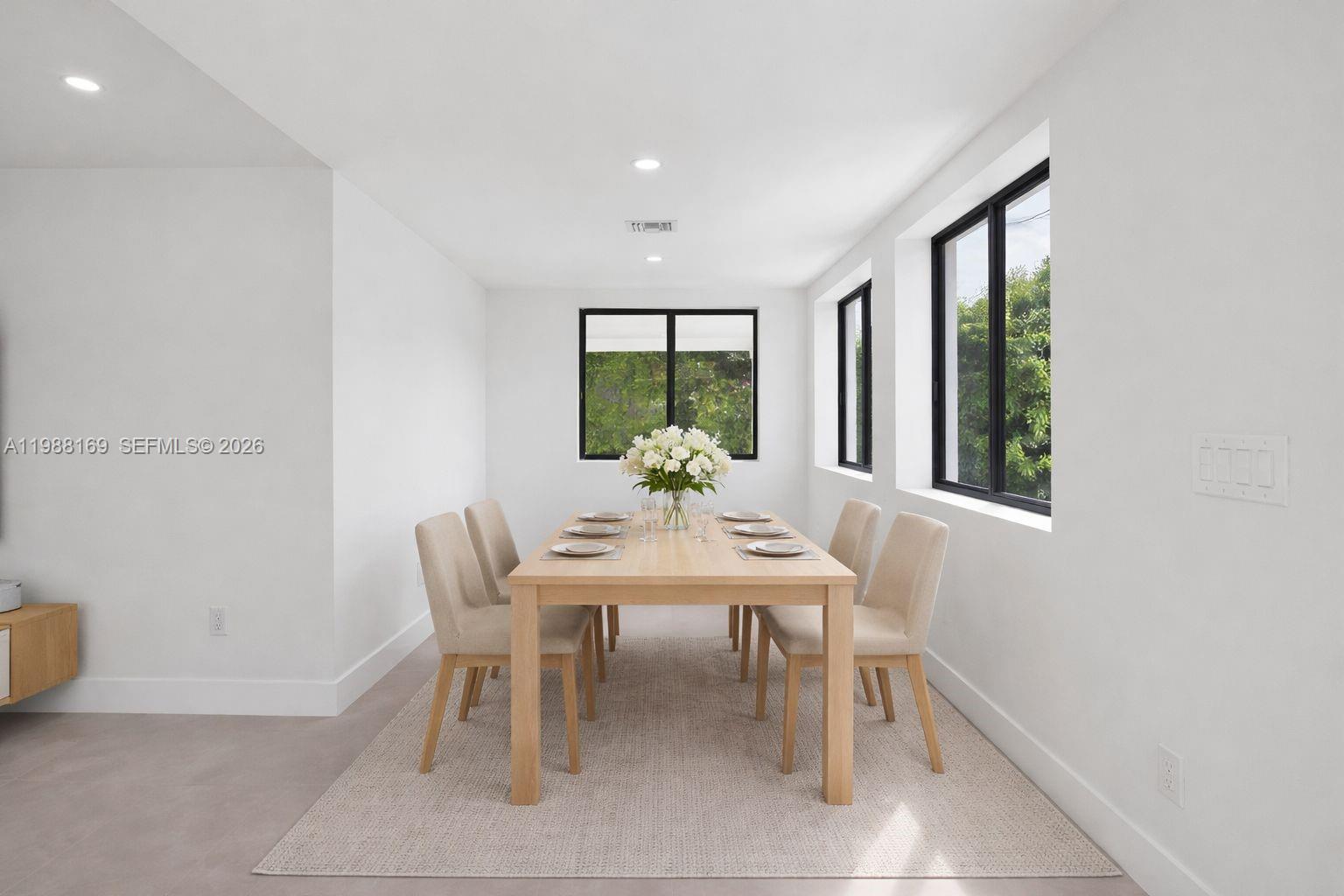   /  1601 кв.футов $ 2026-03-23 0 Фото