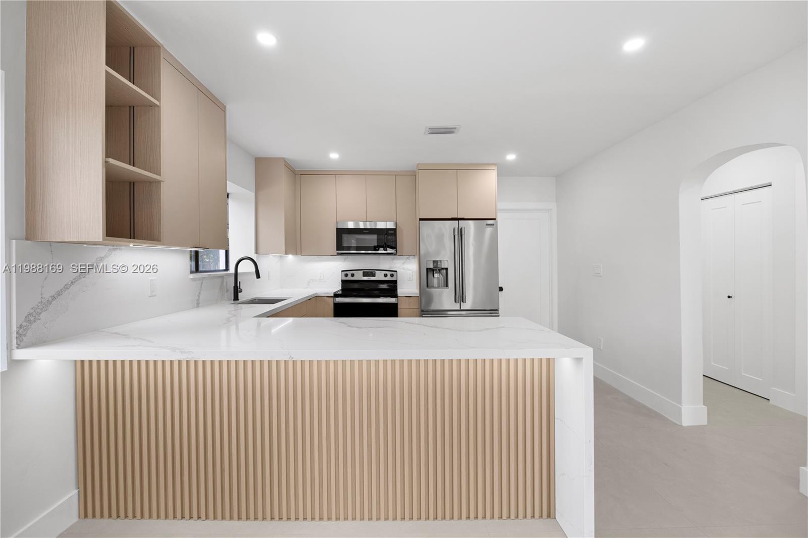   /  1601 кв.футов $ 2026-03-23 0 Фото