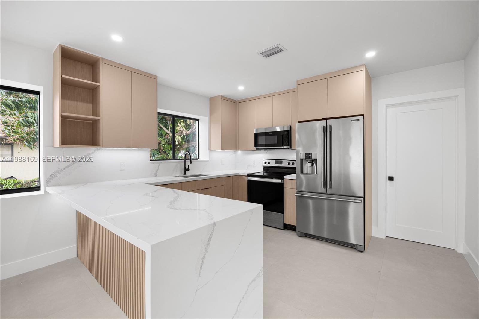   /  1601 кв.футов $ 2026-03-23 0 Фото