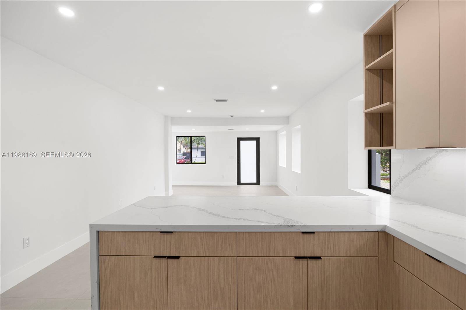   /  1601 кв.футов $ 2026-03-23 0 Фото