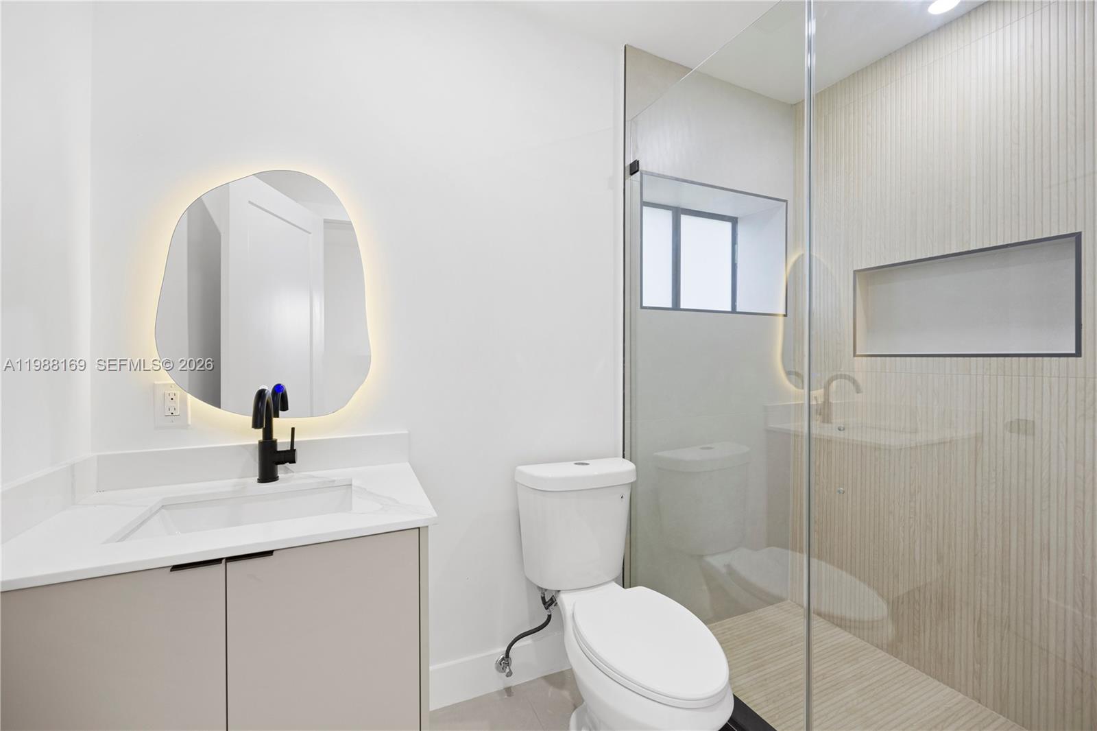   /  1601 кв.футов $ 2026-03-23 0 Фото