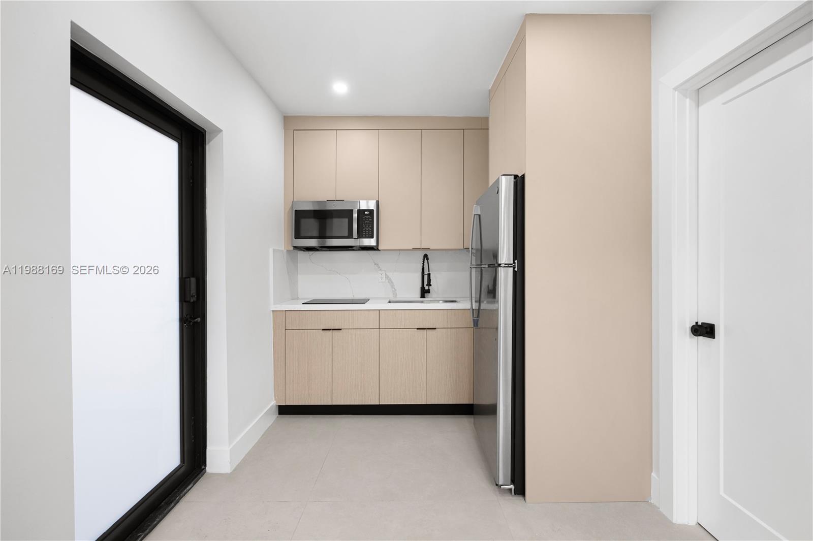   /  1601 кв.футов $ 2026-03-23 0 Фото