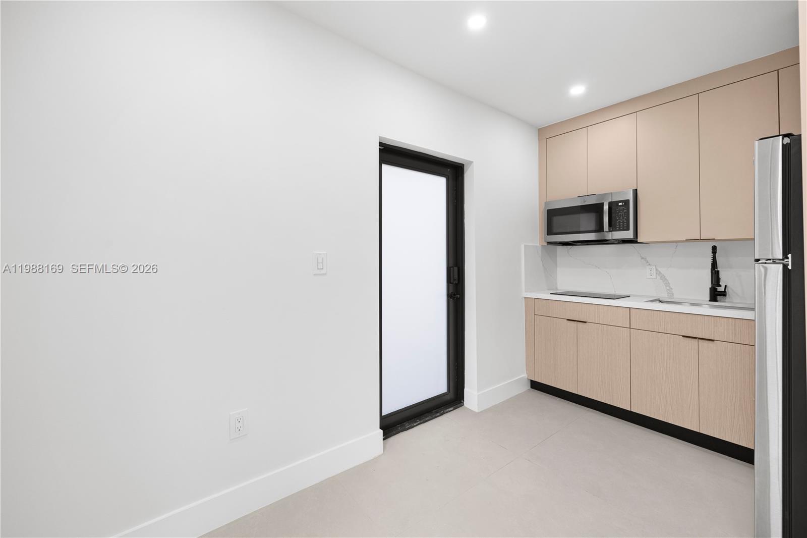   /  1601 кв.футов $ 2026-03-23 0 Фото