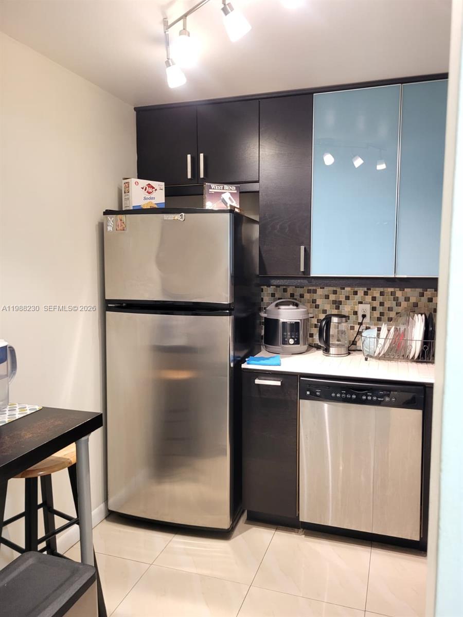 Photo of 601 Three Islands Blvd #511, Hallandale Beach, Florida, 33009 -