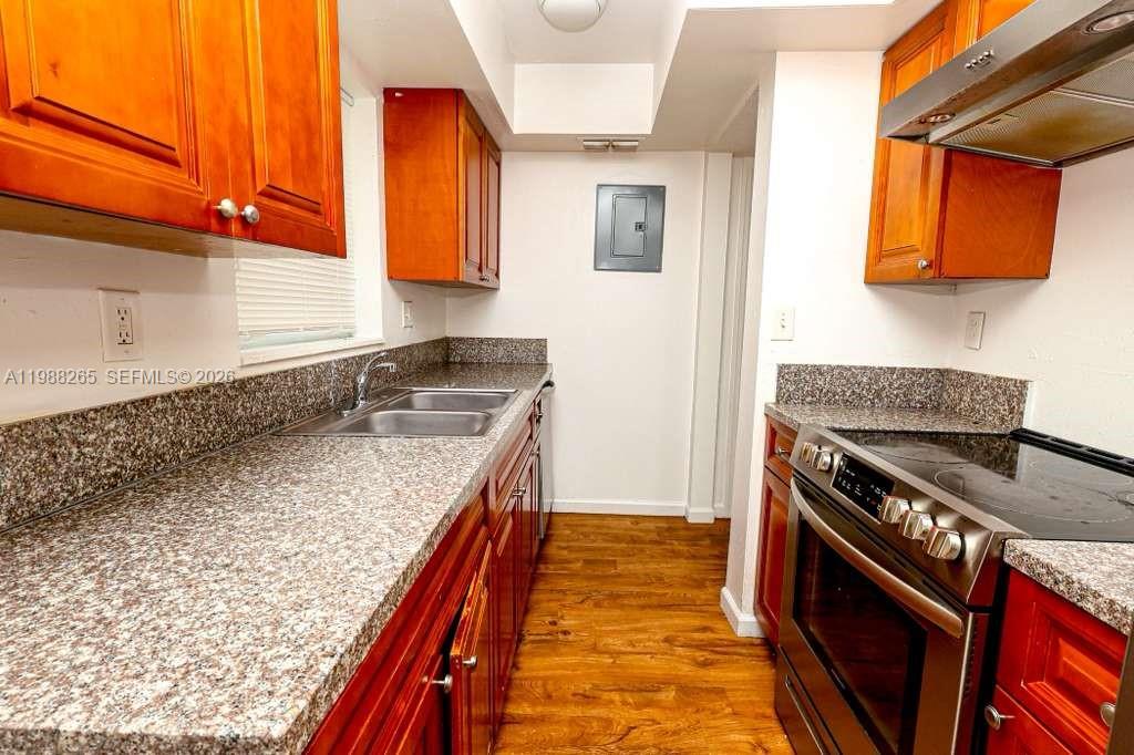   /  3632 кв.футов $ 2026-03-24 0 Фото