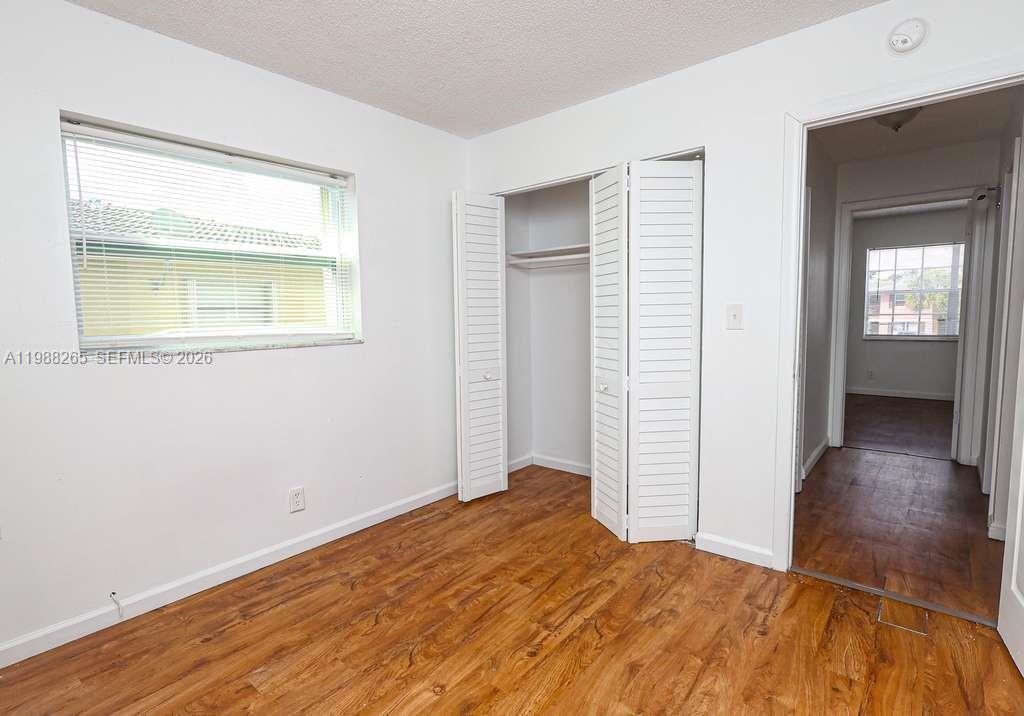   /  3632 кв.футов $ 2026-03-24 0 Фото