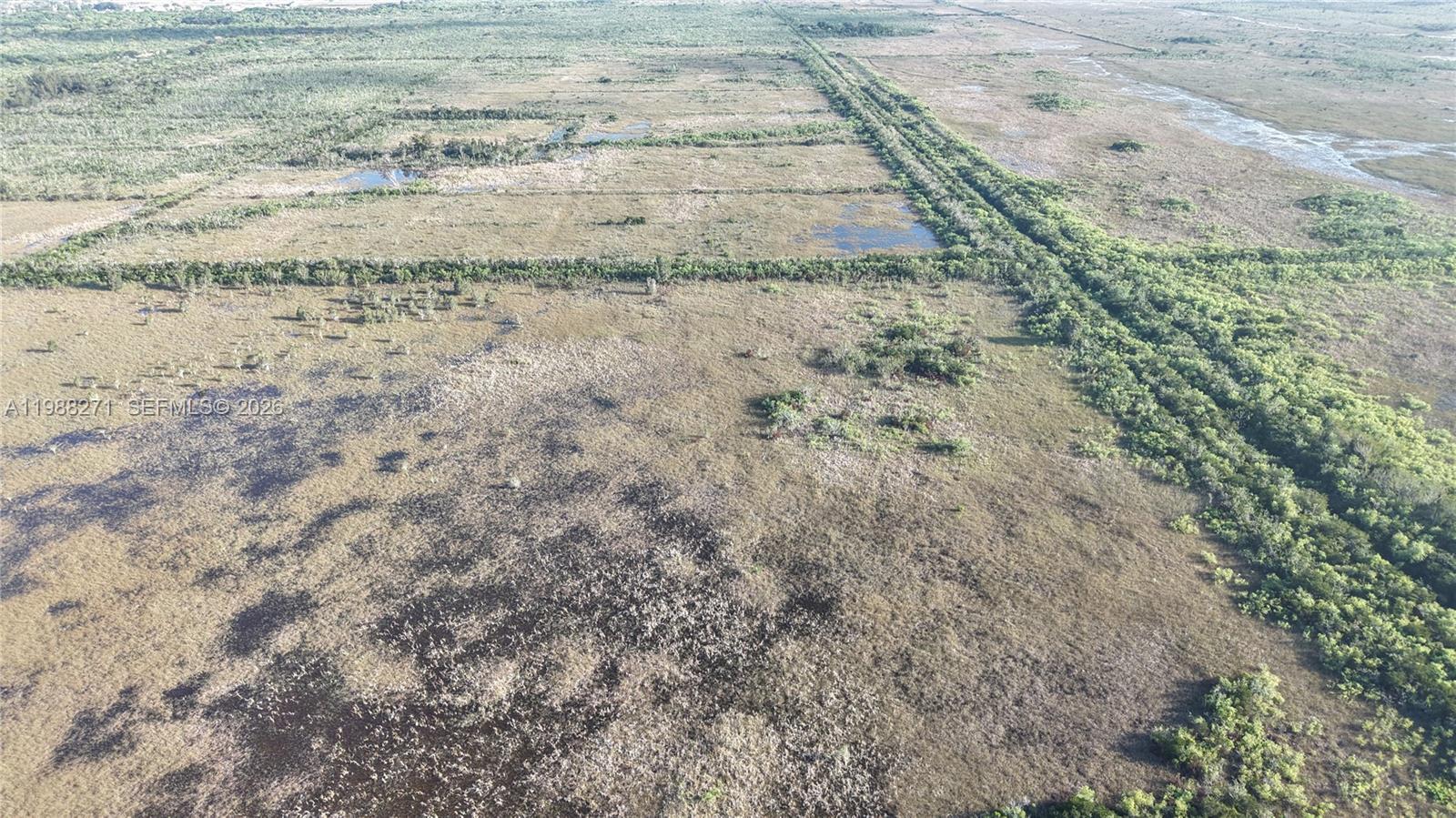   /   кв.футов $ 2026-03-24 0 Фото