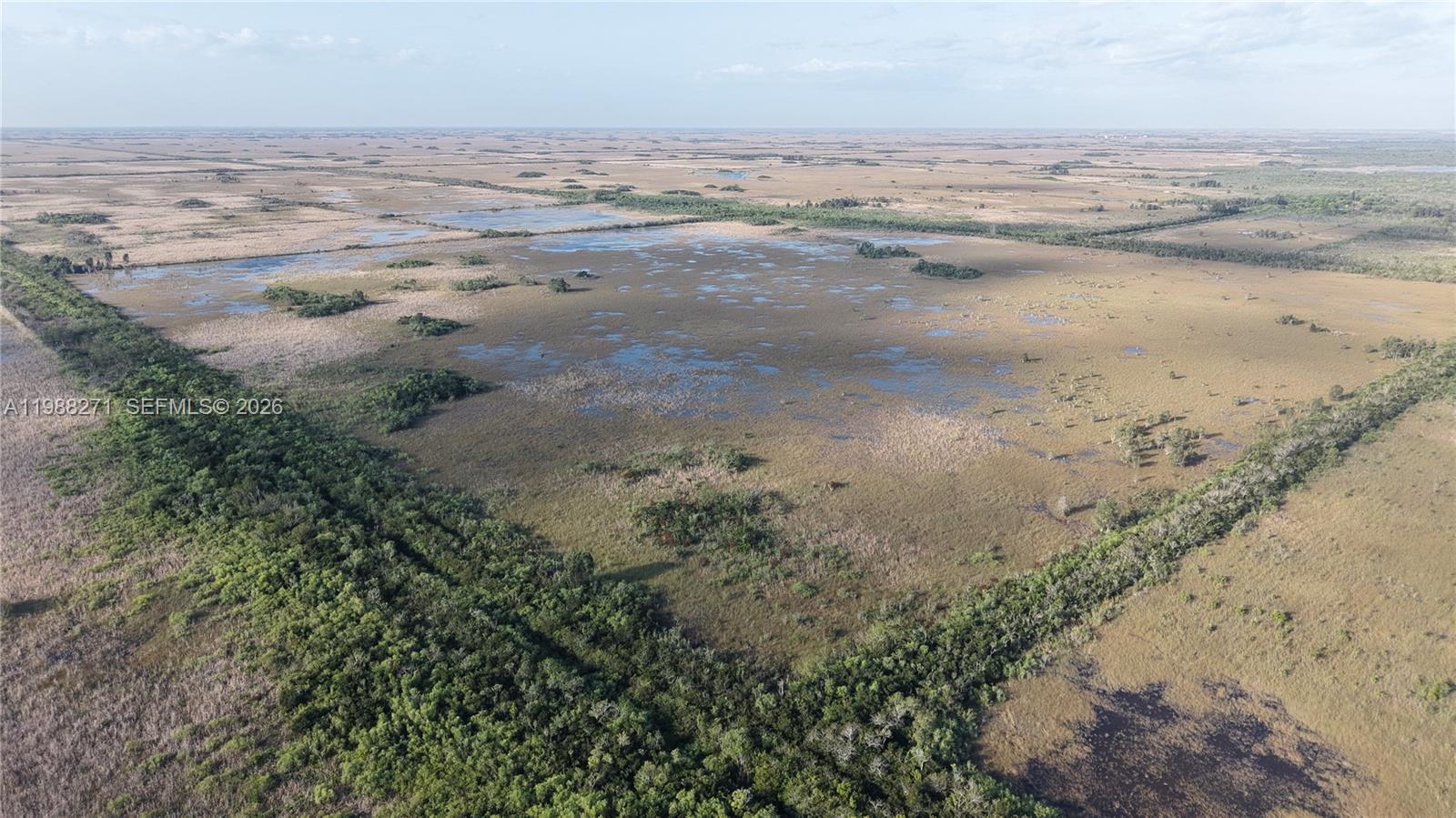   /   кв.футов $ 2026-03-24 0 Фото