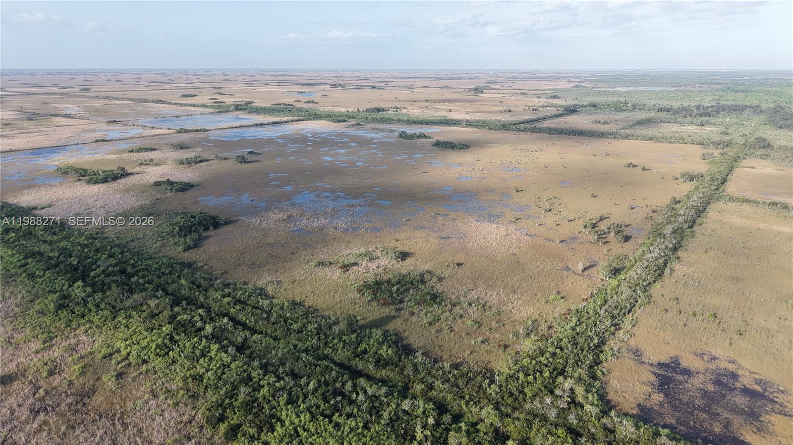   /   кв.футов $ 2026-03-24 0 Фото