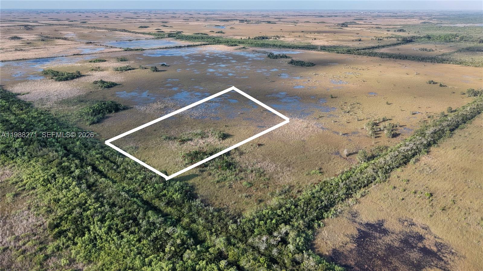   /   кв.футов $ 2026-03-24 0 Фото