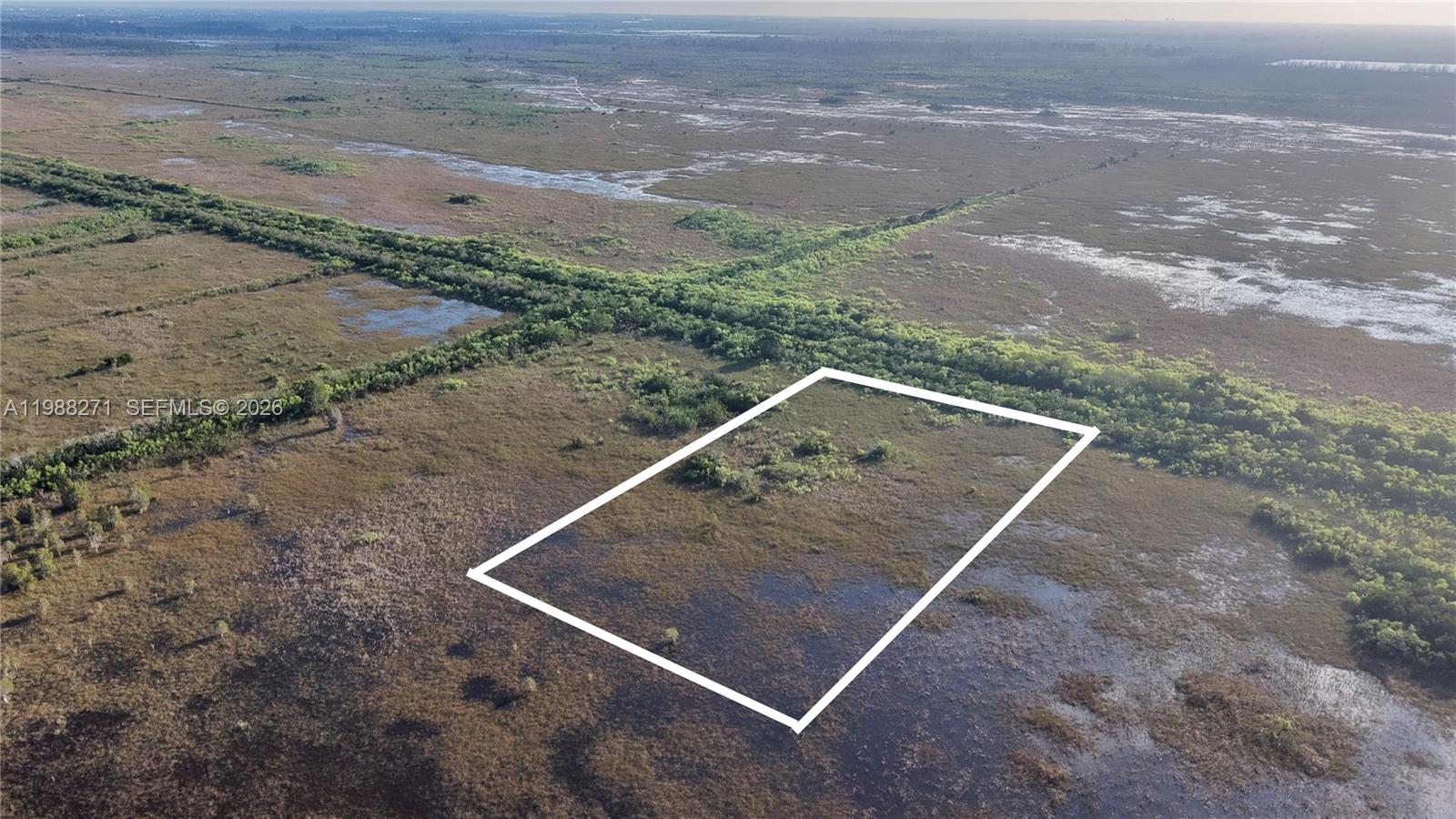   /   кв.футов $ 2026-03-24 0 Фото