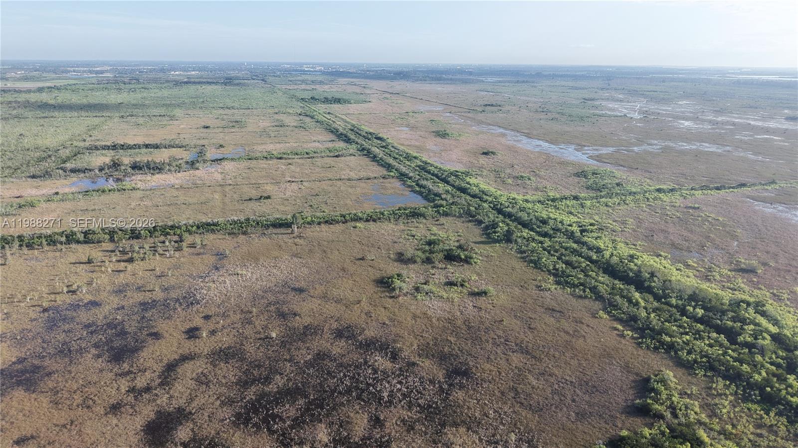   /   кв.футов $ 2026-03-24 0 Фото