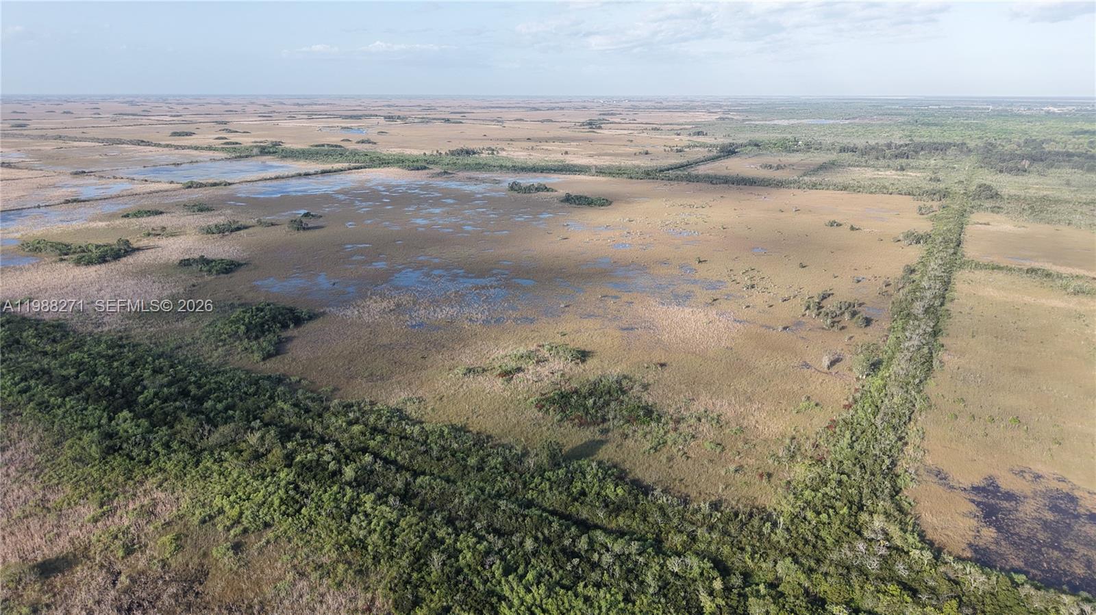   /   кв.футов $ 2026-03-24 0 Фото