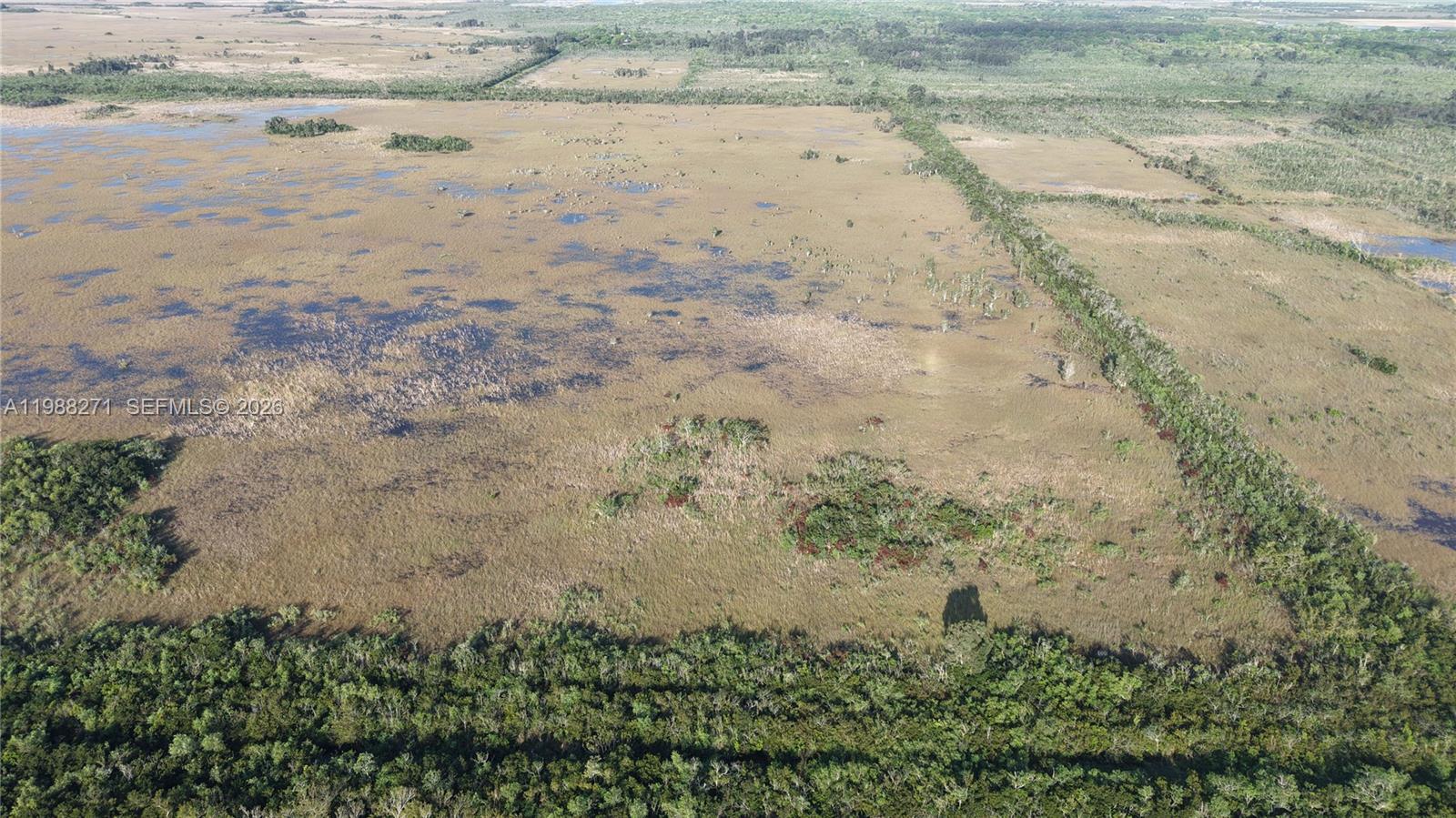   /   кв.футов $ 2026-03-24 0 Фото