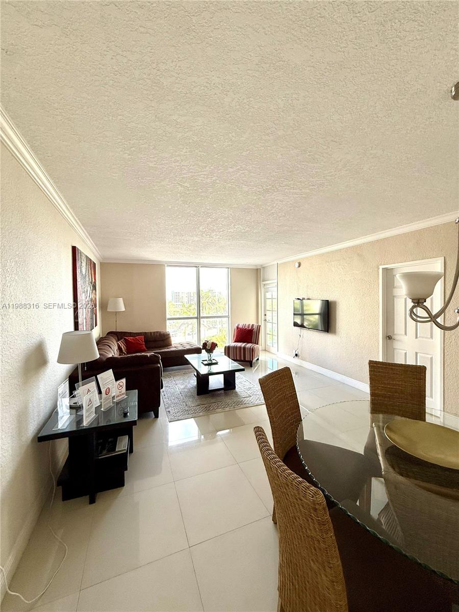 Photo of 3901 Ocean Dr  #5W, Hollywood, Florida, 33019 - 