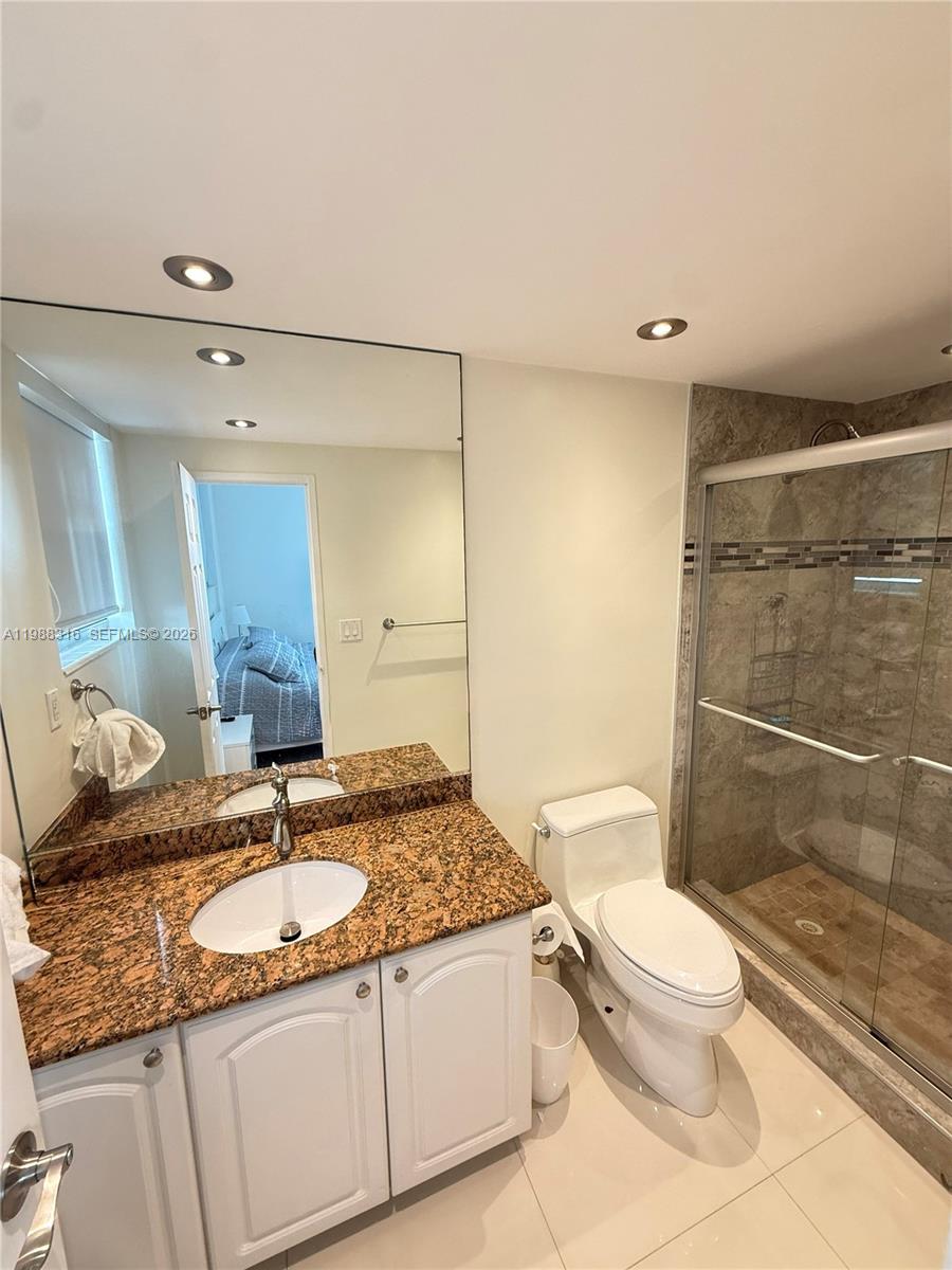 Photo of 3901 Ocean Dr  #5W, Hollywood, Florida, 33019 - 