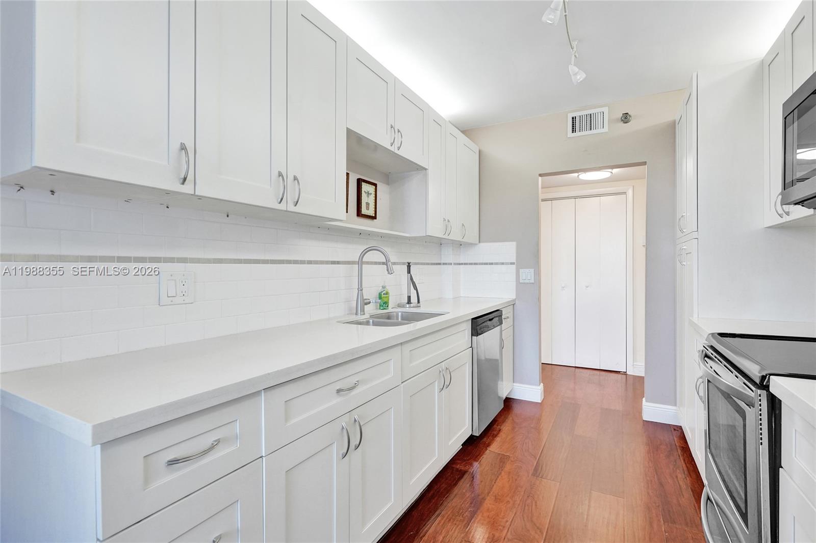 817 2 / 2 1344 sq. ft. $ 2026-03-24 0 Photo