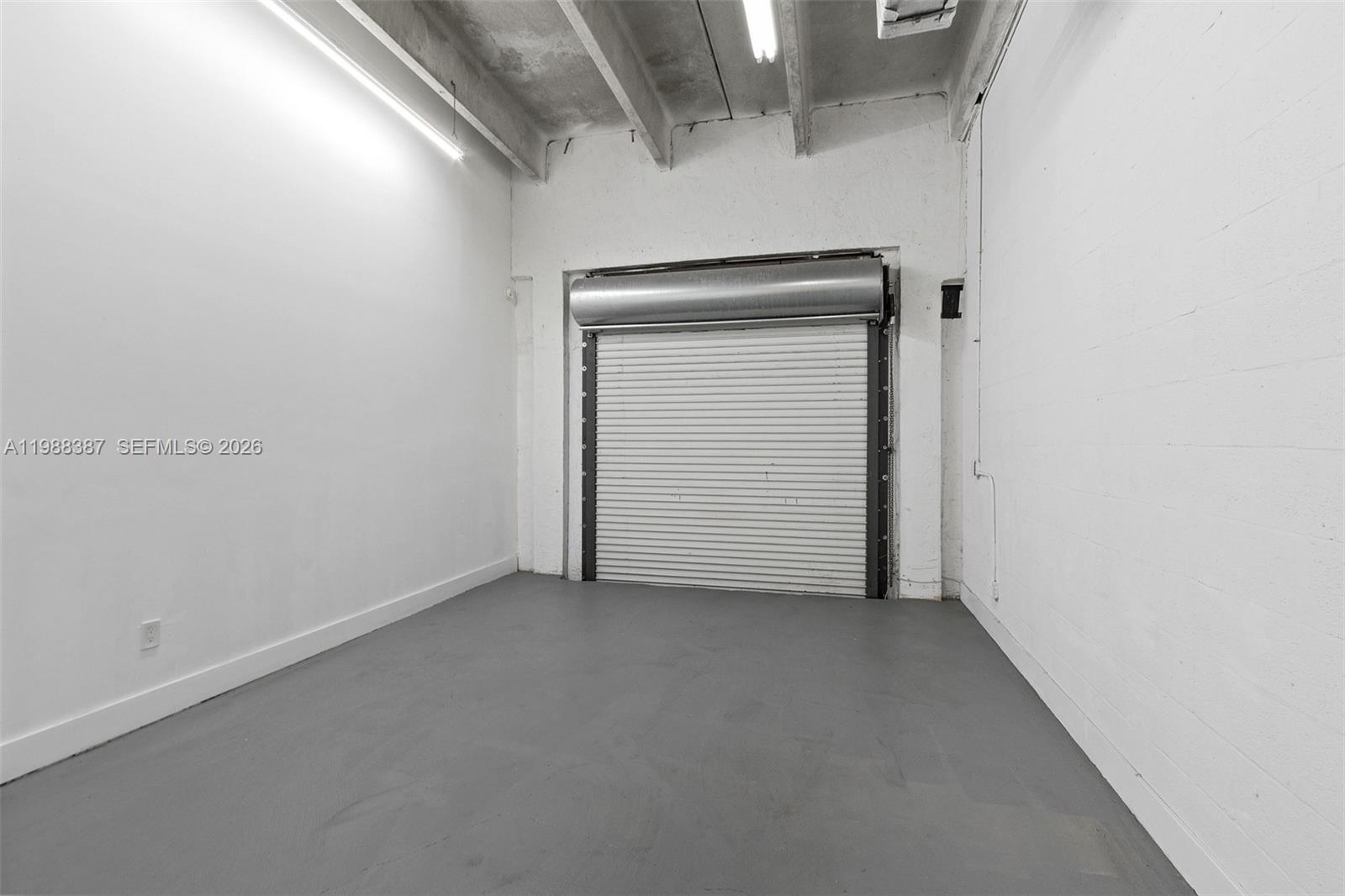 16  /   sq. ft. $ 2026-03-24 0 foto