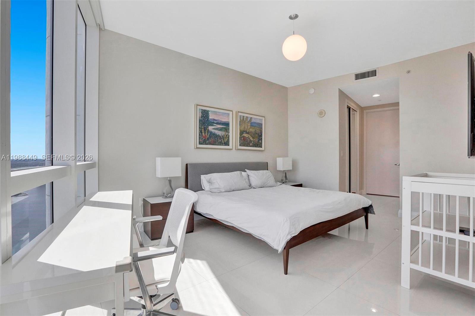 5405 1 / 2 1183 sq. ft. $ 2026-04-21 0 Photo