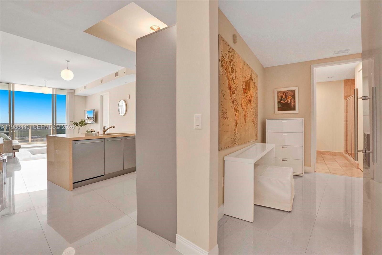 5405 1 / 2 1183 sq. ft. $ 2026-04-21 0 Photo