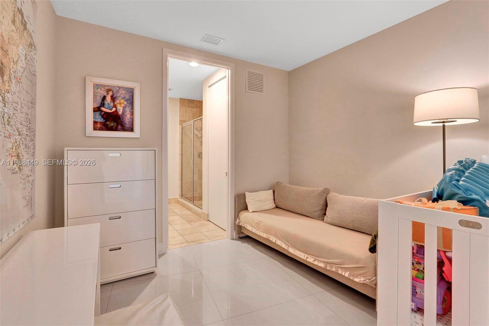 5405 1 / 2 1183 sq. ft. $ 2026-04-21 0 Photo