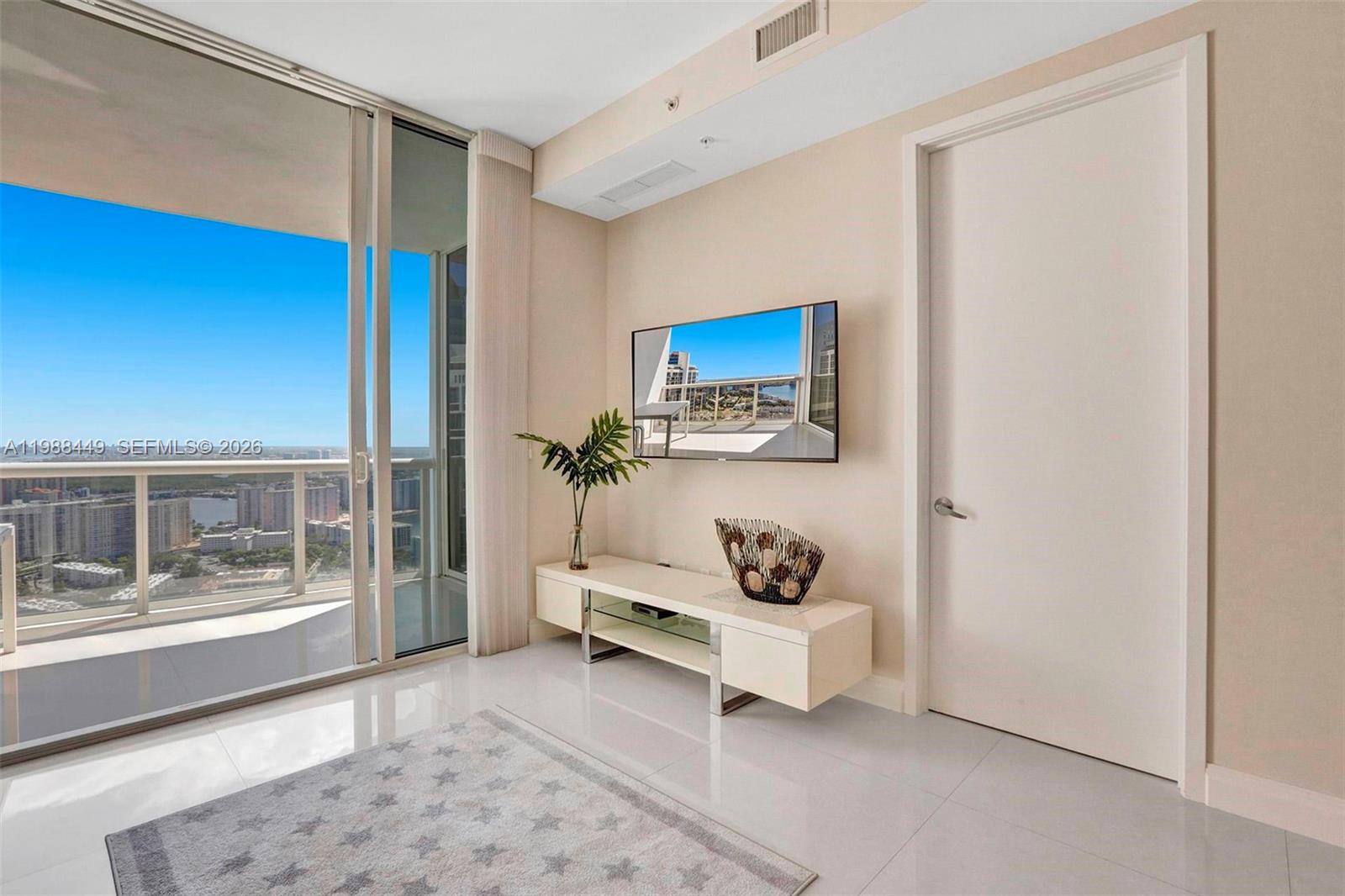5405 1 / 2 1183 sq. ft. $ 2026-04-21 0 Photo
