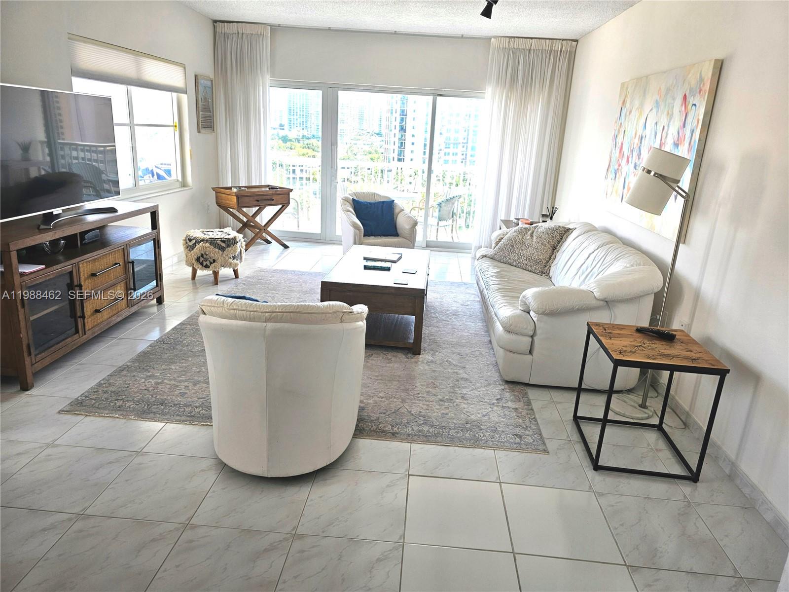 905 2 / 2 1350 кв.футов $ 2026-03-24 0 Фото