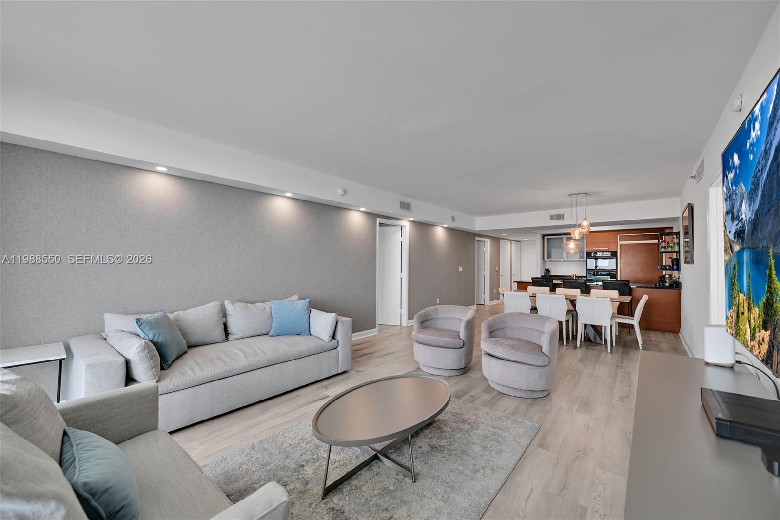 4603 2 / 3 1733 sq. ft. $ 2026-05-14 0 Photo