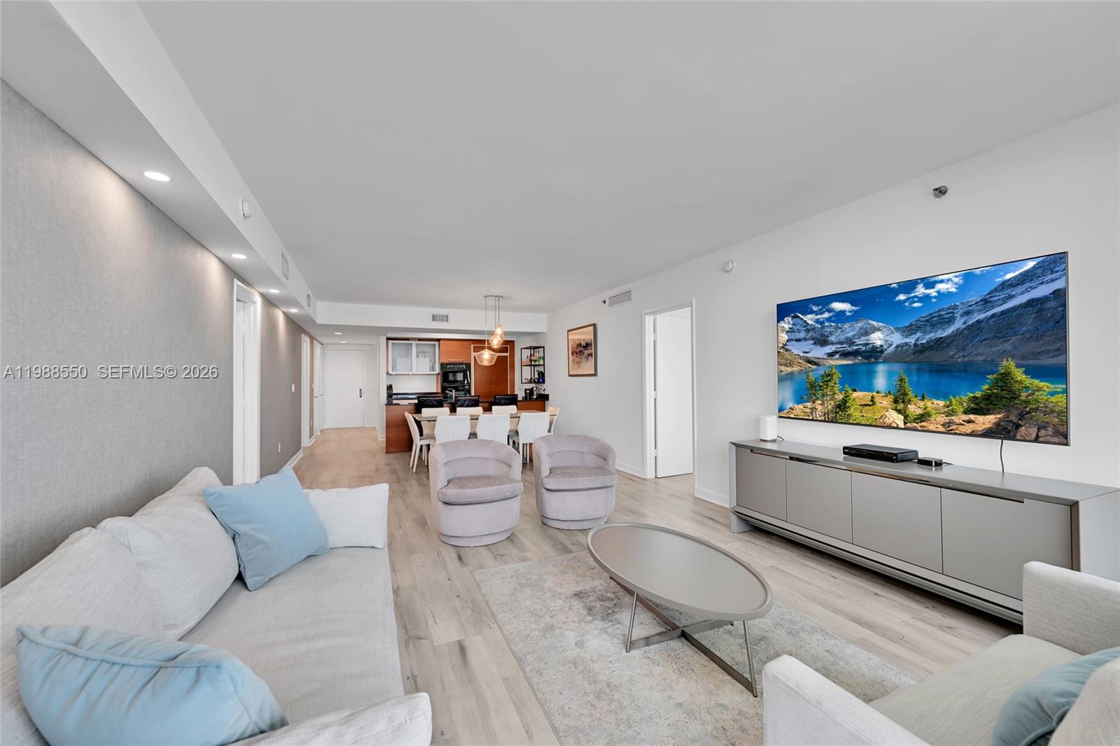 4603 2 / 3 1733 sq. ft. $ 2026-05-14 0 Photo