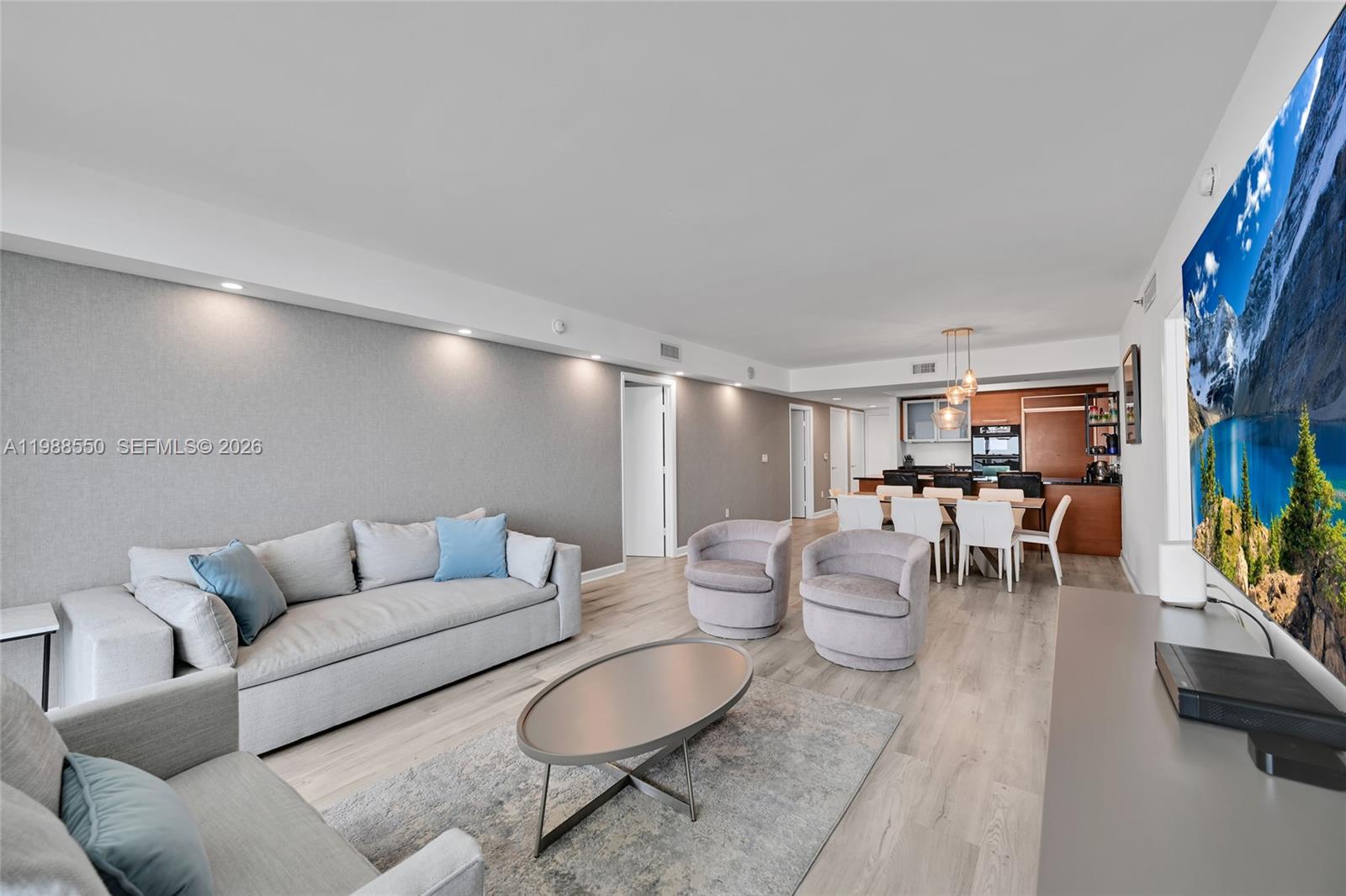 4603 2 / 3 1733 sq. ft. $ 2026-05-14 0 Photo