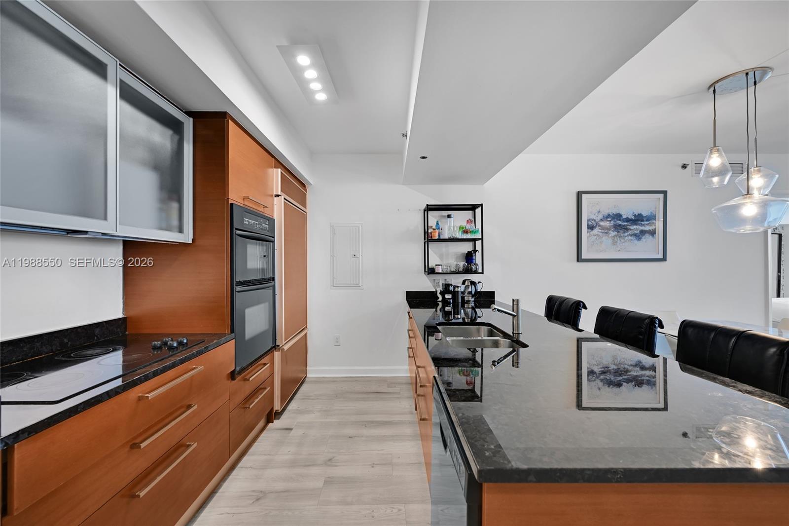 4603 2 / 3 1733 sq. ft. $ 2026-05-14 0 Photo