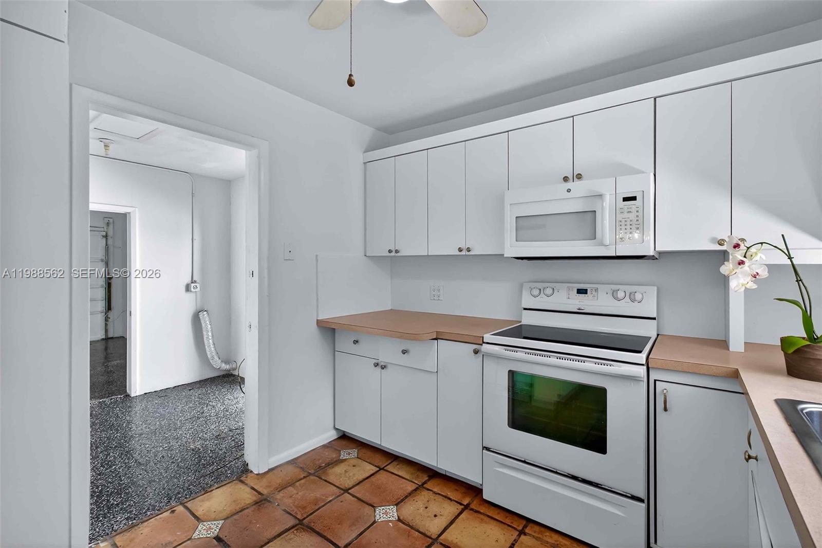   /   sq. ft. $ 2026-03-24 0 foto