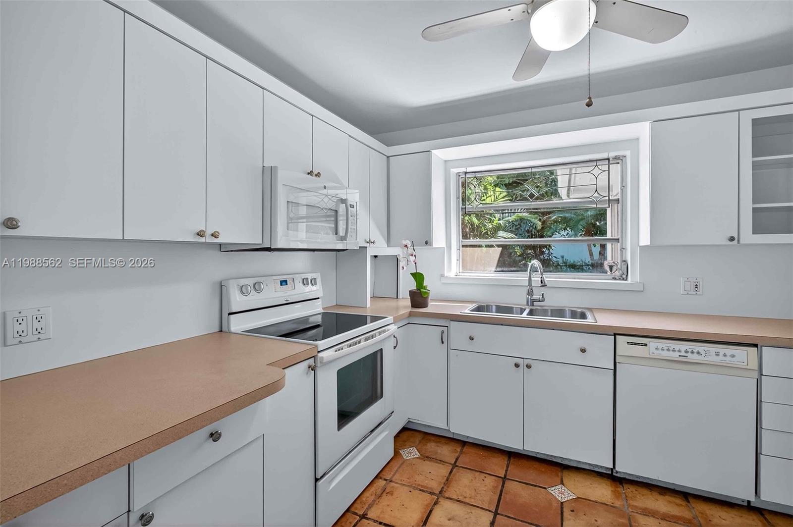   /   sq. ft. $ 2026-03-24 0 foto