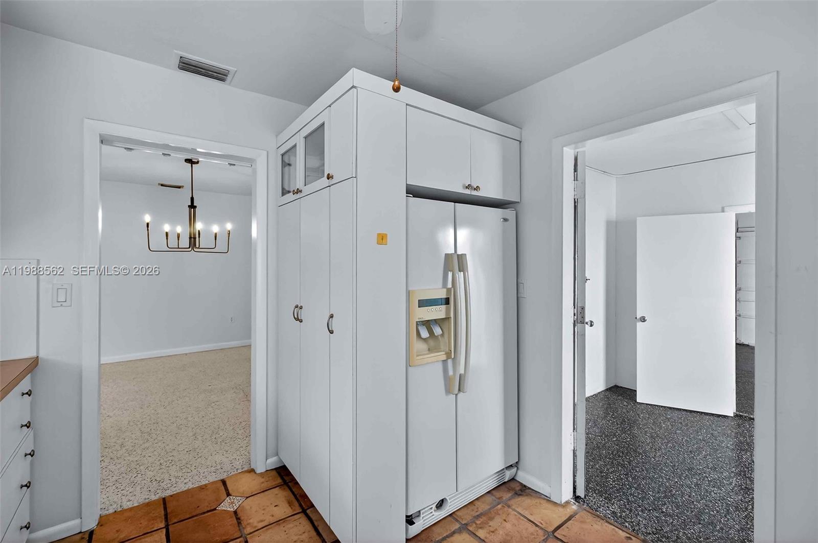   /   sq. ft. $ 2026-03-24 0 foto