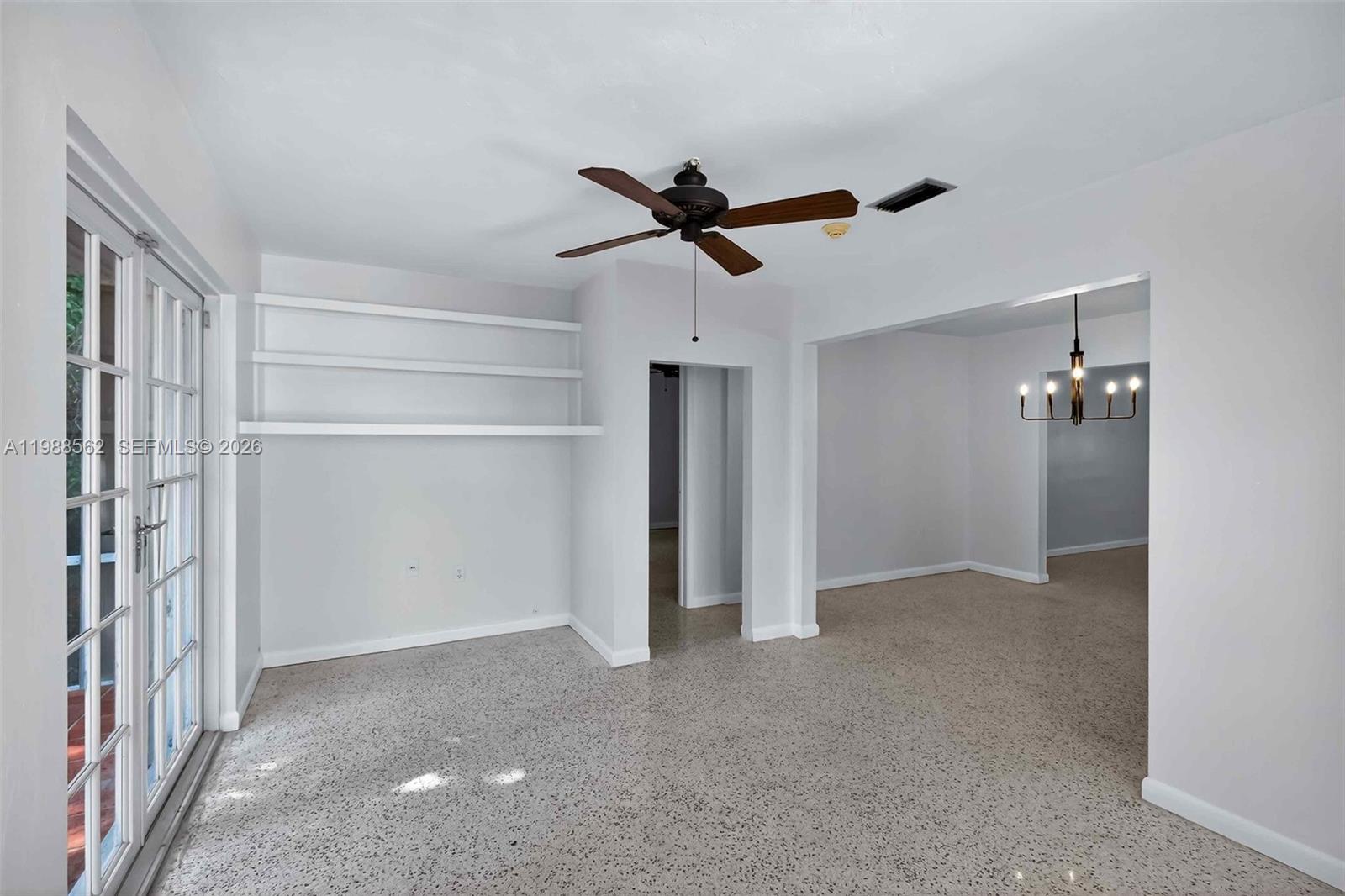   /   sq. ft. $ 2026-03-24 0 foto