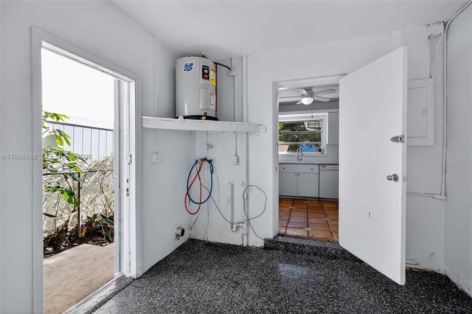   /   sq. ft. $ 2026-03-24 0 foto