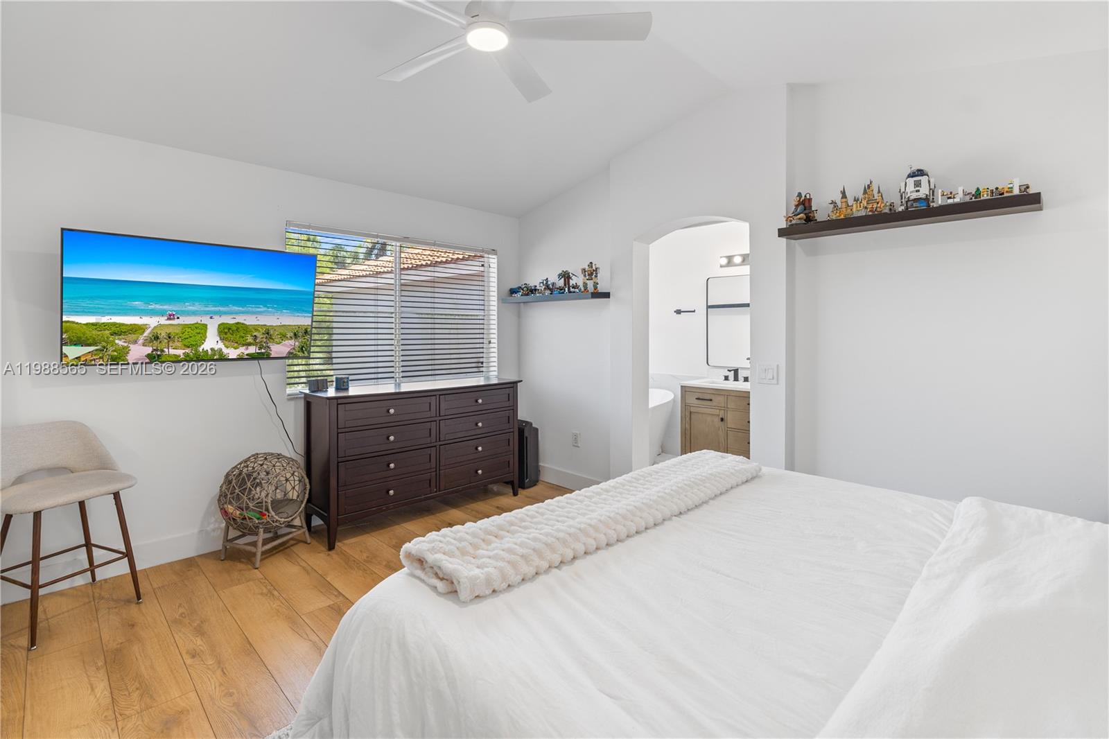 Photo of 1120 Canella Ln  (1120), Hollywood, Florida, 33019 - 