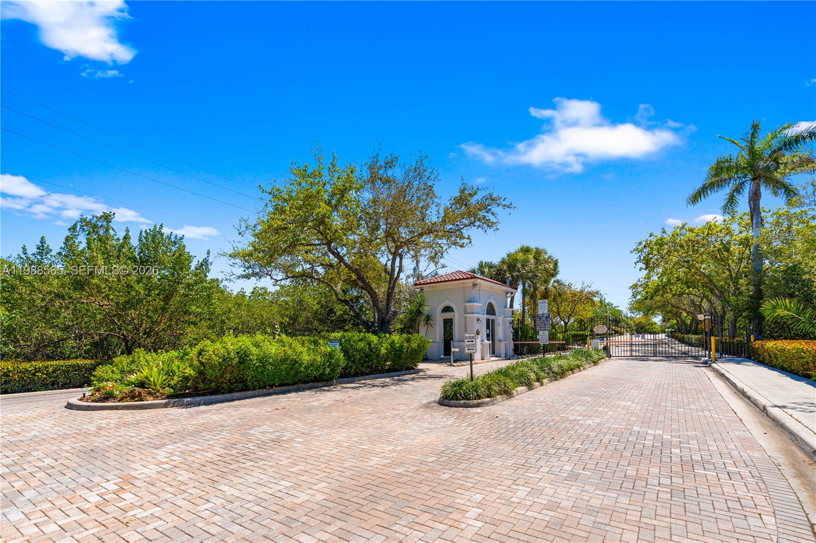 Photo of 1120 Canella Ln  (1120), Hollywood, Florida, 33019 - 