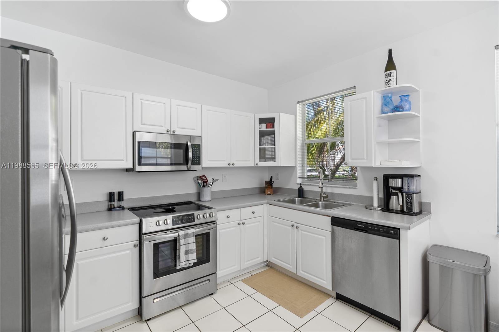 Photo of 1120 Canella Ln  (1120), Hollywood, Florida, 33019 - 