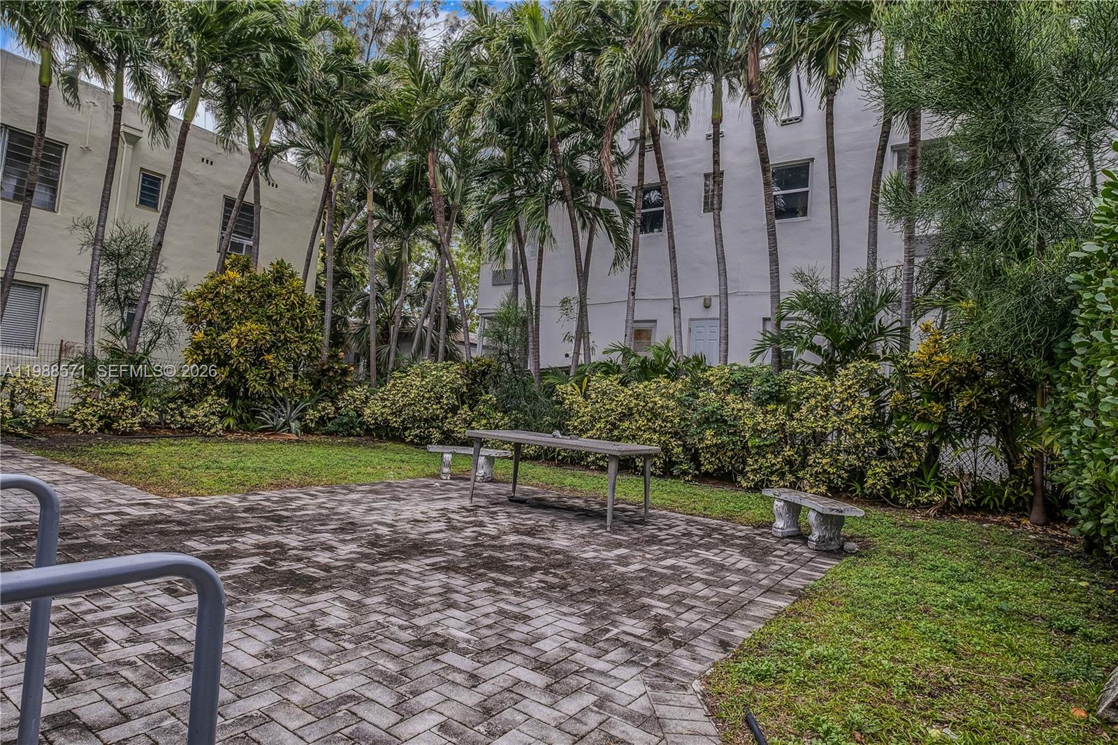   /   кв.футов $ 2026-03-24 0 Фото