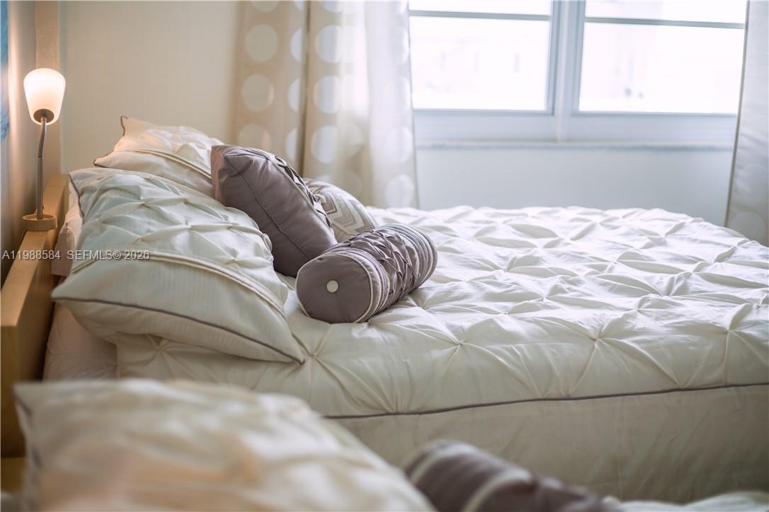 Photo of 3725 Ocean Dr  #1003, Hollywood, Florida, 33019 - 