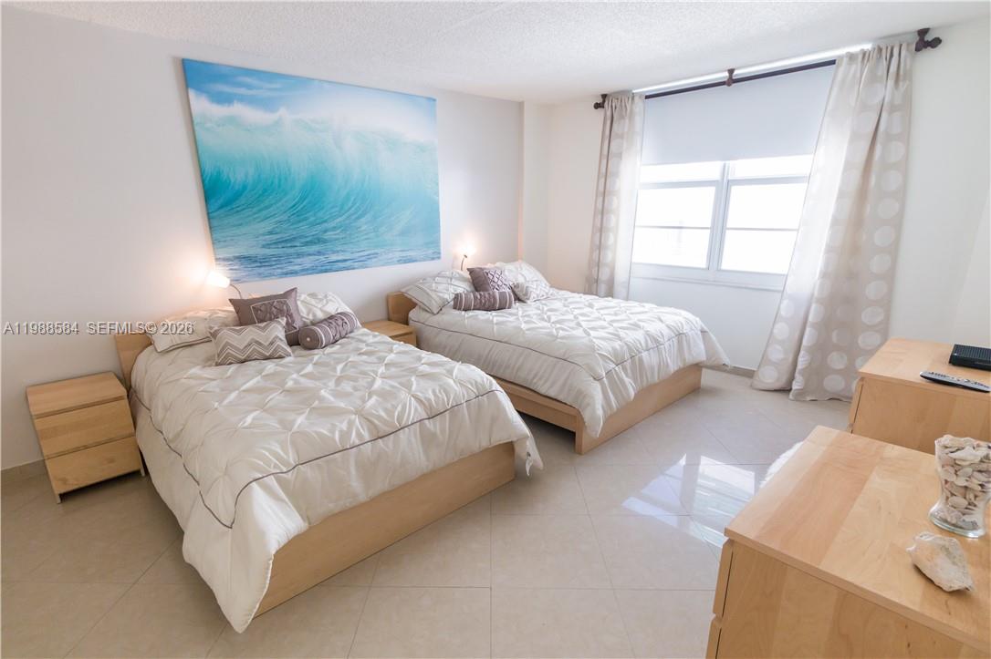 Photo of 3725 Ocean Dr  #1003, Hollywood, Florida, 33019 - Bedroom