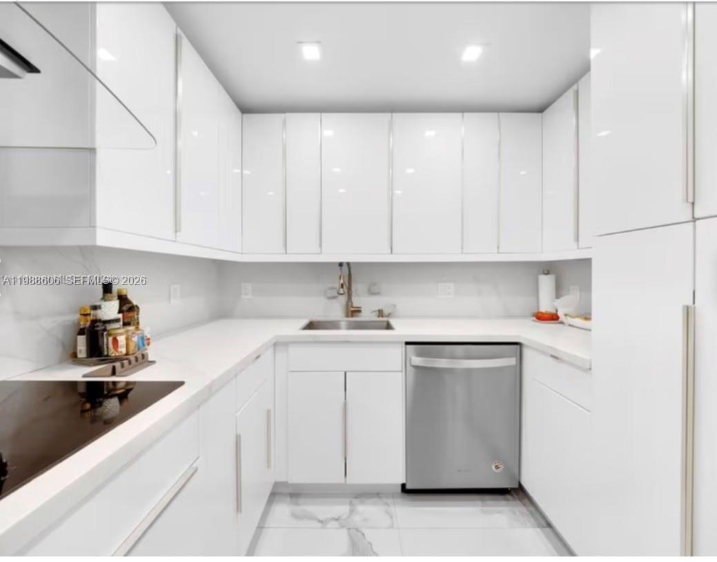 Photo of 2500 Parkview Dr  #2119, Hallandale Beach, Florida, 33009 - 